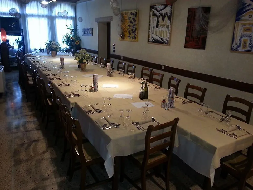 Ristorante Pizzeria Al Mondo Valstagna 0*,